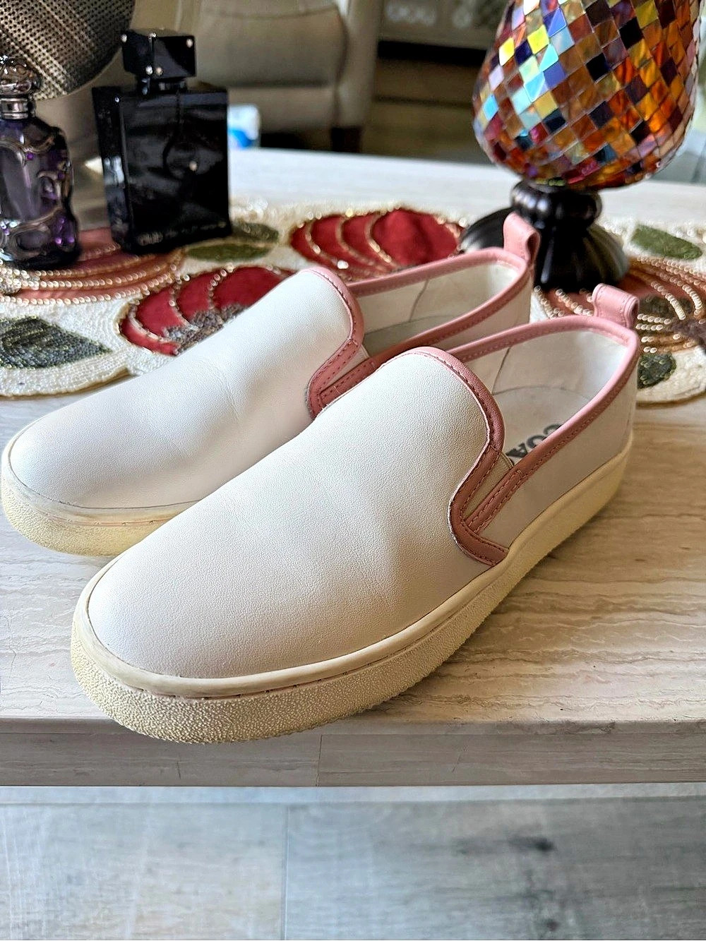 COACH Wells White Leather Slip-On Platform Skate Sneakers Pink Trim Women’s 8.5B